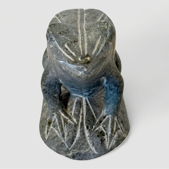 Vintage Hand-Carved Chinese Soapstone Frog Figurine Sculpture Stone Carving - Picture 5 of 9